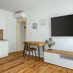 Deluxe Antonija Holiday home Porec